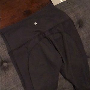 Black Lululemon Yoga Workout Leggings Mesh Detail